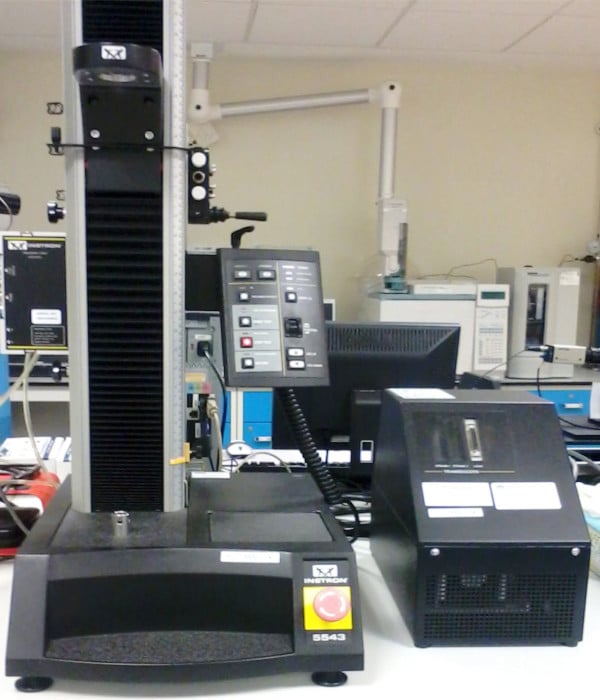 Instron5543