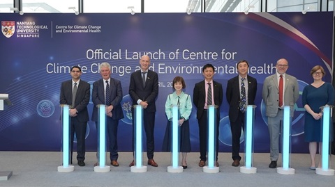 Official launch by Dr Amy Khor along with Experts