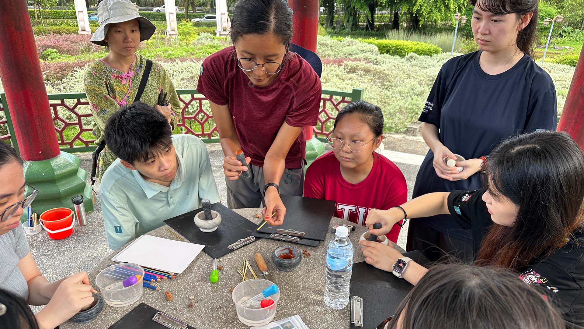 Earth Explorations: Wild Dot demonstrates making brushes out of bamboo