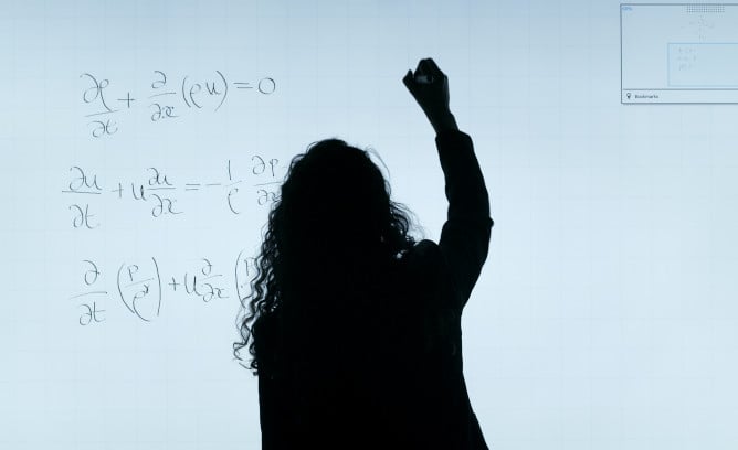 pexels-thisisengineering-668px