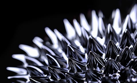 Magnetocuring nanoparticles