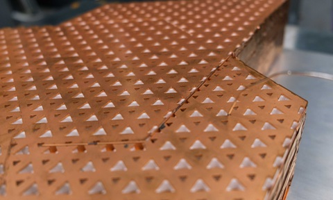 Crystalline geometric structure made of yttrium iron garnet (NTU Singapore research)