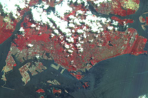The First Singapore Island satellite Image captured by X-SAT