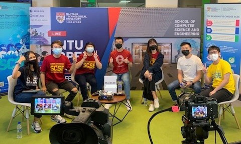 Photo of SCSE students behind the scene.