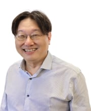 Prof Kwek Leong Chuan 180x220