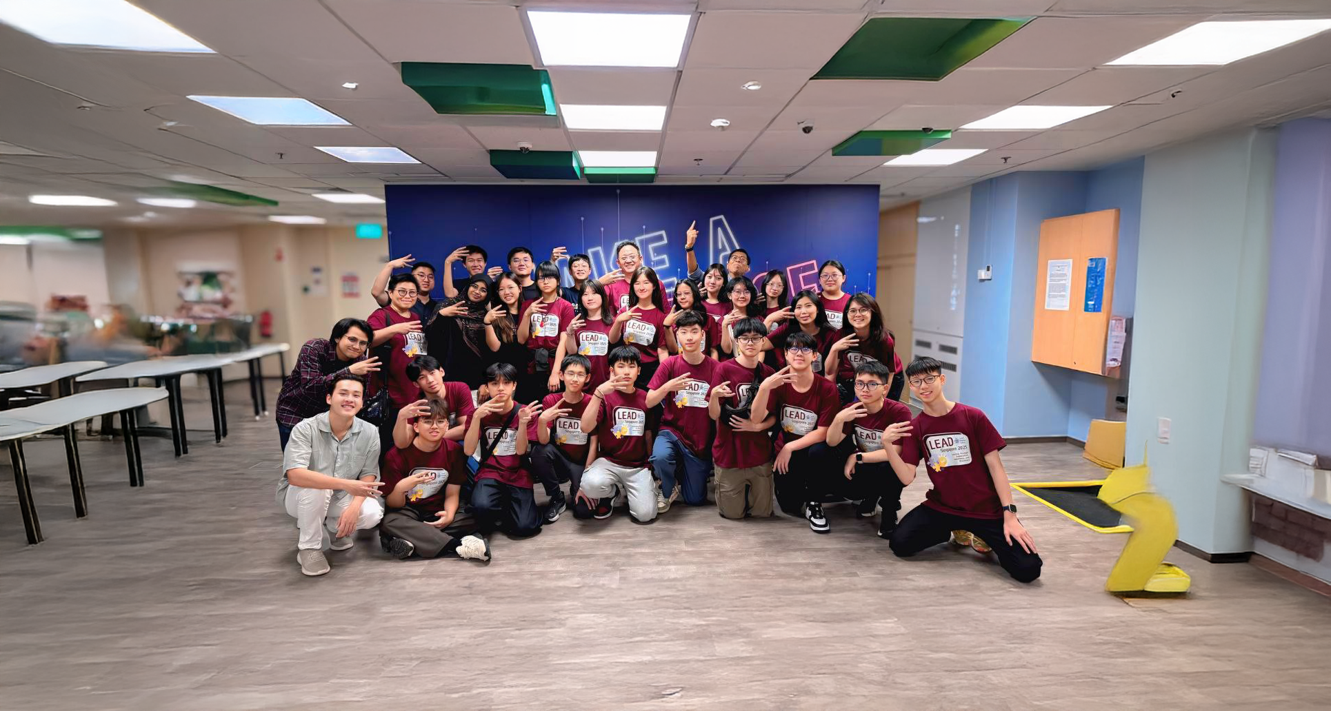 Outreach EEE Mobile Background