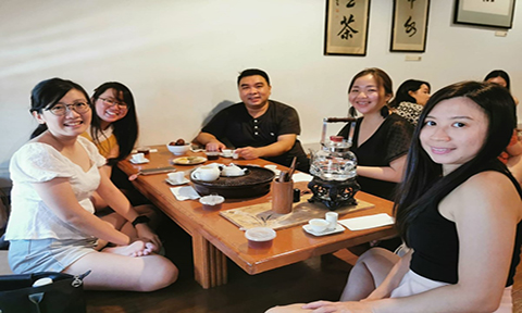 Alumni Gathering Table 2