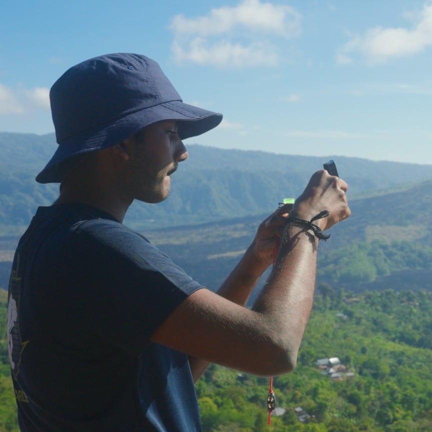 Students Sketching Batur 3_1.1.7