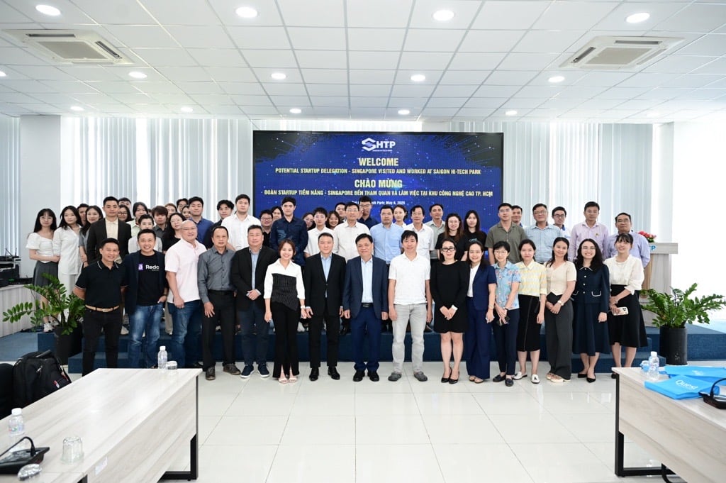 Photo 2: Engaging with Vietnamese Business leaders at Saigon Hi-Tech Park (SHTP)