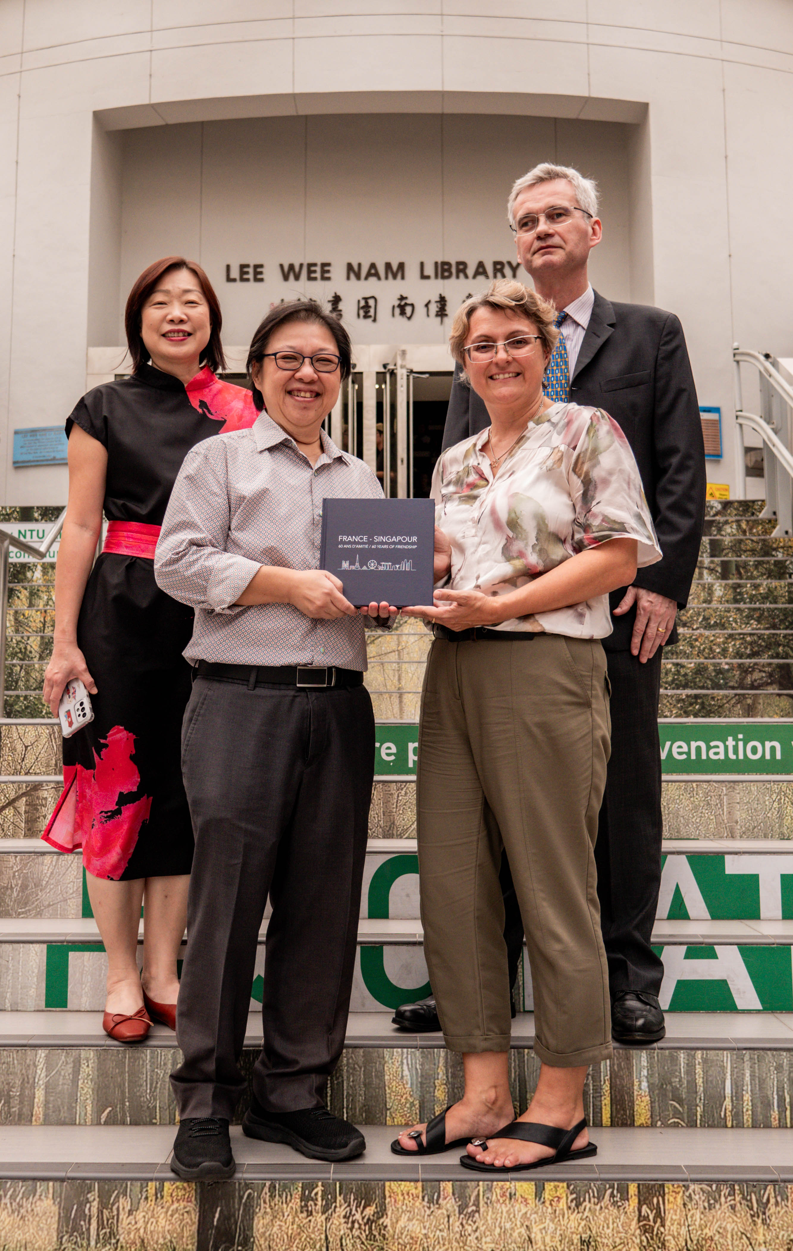 Friendship Between France and Singapore at Lee Wee Nam Library!