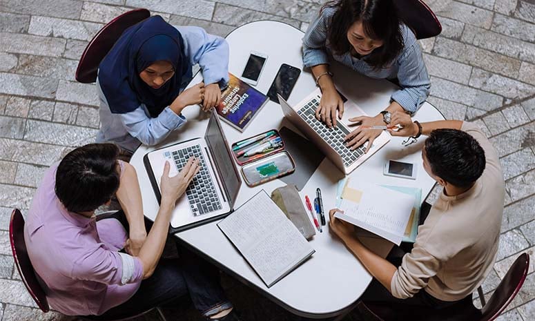 Bachelor of Arts (Hons) in Double Major - Psychology and Linguistics & Multilingual Studies