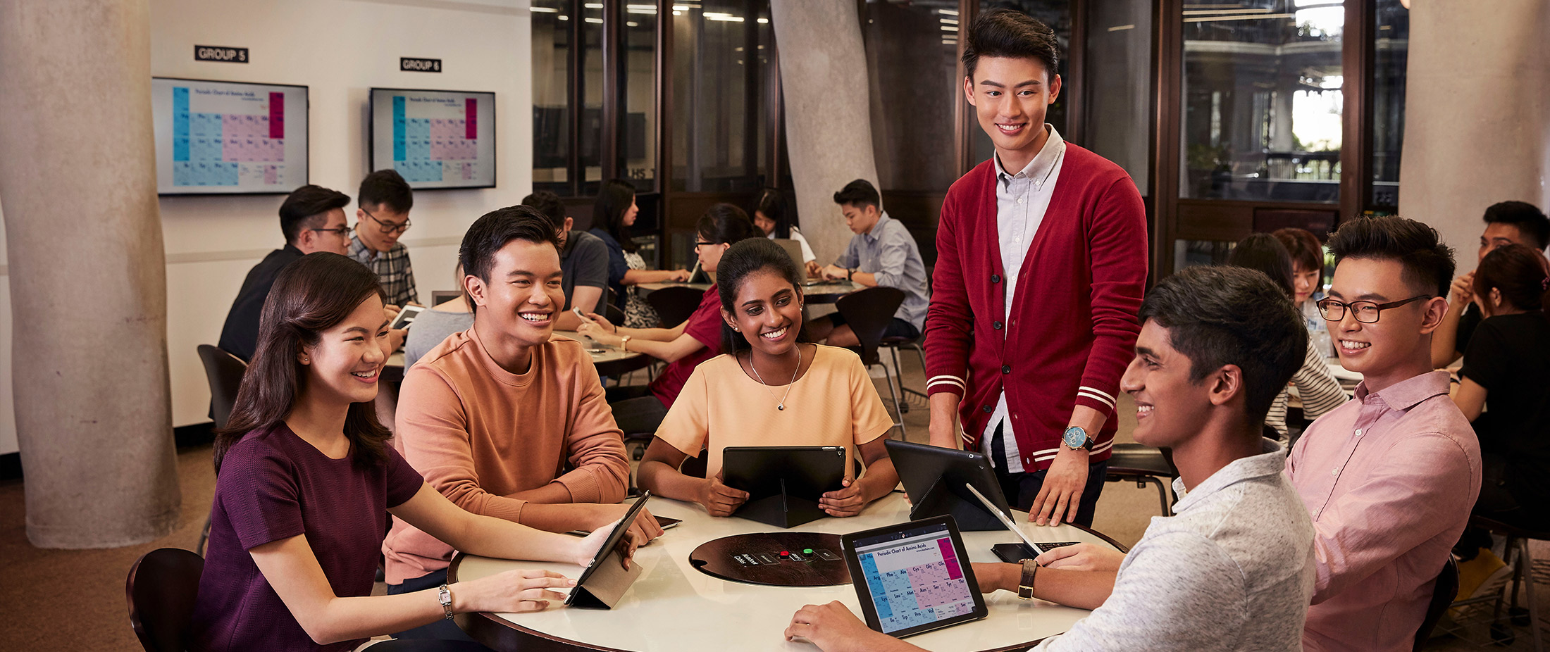 Nanyang Business School undergraduates discussing social enterprise and responsibility ideas