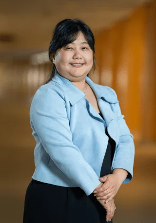 Finance professional Geraldine Tay explains how NTU’s FlexiMasters in Business AI & Technology helped her lead AI-driven decisions in pharma.