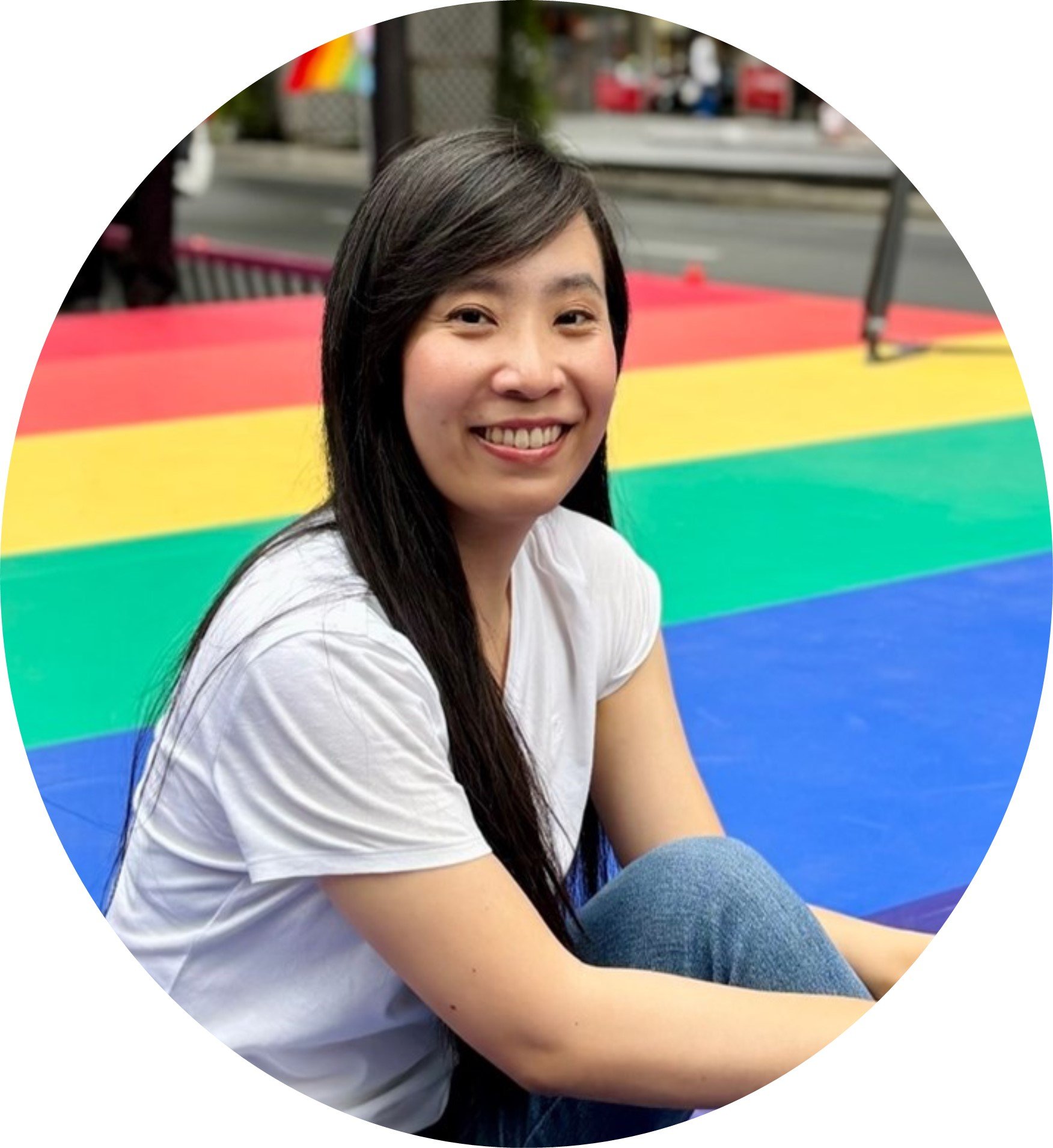 Pavadee Saisuwan (circle)