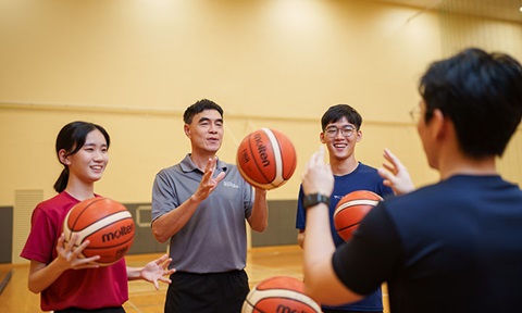 PESS Passing Basketball to Teammate (720x432px)