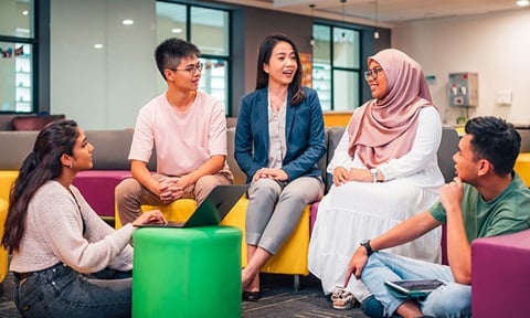 Yellow And Pink Seats 5 Young Student Teachers Gathered Together (720x432px)